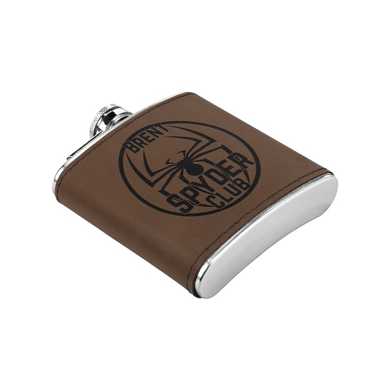 Personalized Can-Am Spyder Flask: Laser Engraved Leather Gift afbeelding 6