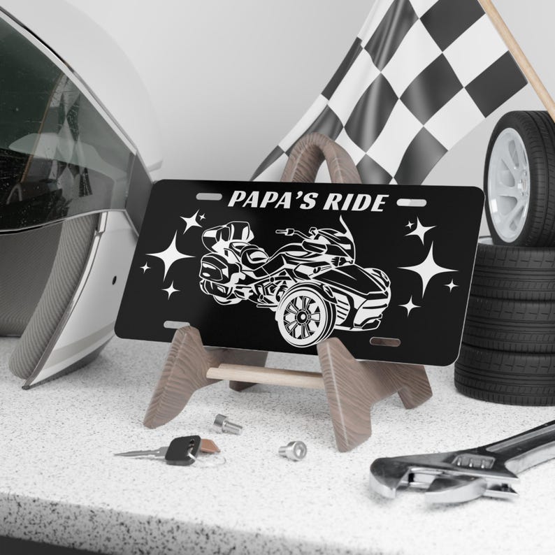 Papa's Ride Can-Am Spyder Vanity Plate: Custom Color Graphic afbeelding 1