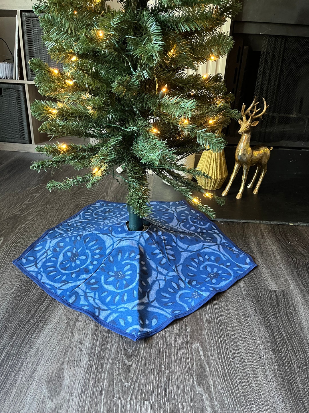 Pencil Tree Skirt 