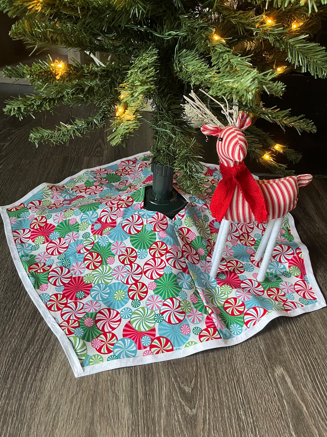 Pencil Tree Skirt 