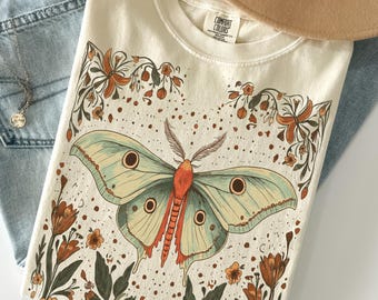 Luna Moth Shirt Sweatshirt, Cottagecore Floral Shirt, Moth Butterfly, Nature Lover Sweatshirt, Forestcore, Floral BoHo