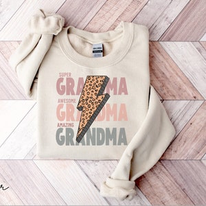 Cool Grandma Sweater, Grandma Sweatshirt Retro, Grandma Tshirt, Nana Shirt, Grandmother Shirt, Mothers Day Gift, Gift For New Grandmother