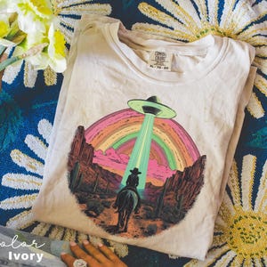 Space Cowgirl Tee Cosmic Cowgirl Shirt Space Cowgirl Outfit Cowgirl Western Graphic Tee Country Girl Shirt ,Cowgirl Shirt,Gift For Her
