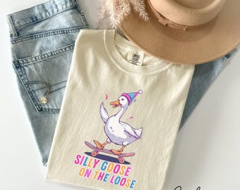 Silly Goose On the Loose T-shirt Goose Crewneck Shirt Silly Goose Grappig Shirt Cadeau Kippenvel Trendy Shirt Oversized