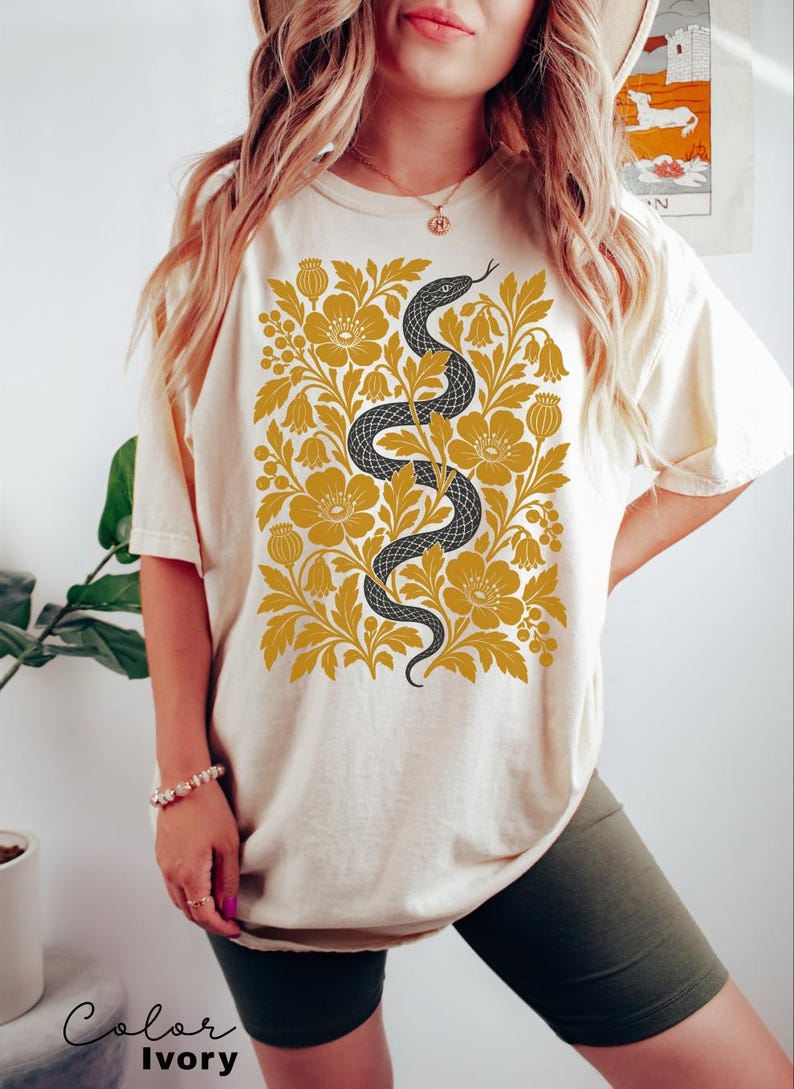 Retro-T-Shirt mit Schlangen- und Blumenmuster, botanisches Vintage-T-Shirt, Comfort Colors T-Shirt, Boho Cottagecore Bild 3
