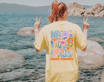 Camiseta de playa de verano, elige la amabilidad, playa de flores, camiseta Vsco, camiseta estética, vibras positivas, vibras de verano, flores retro,