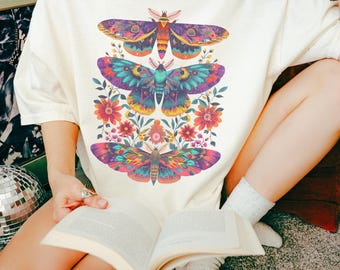 Floral Moth Shirt Cottagecore Tshirt Vintage Top Bug Shirt Insect Shirt Goblincore Clothing Fairycore Oversized Shirt Dark Academia Shirt