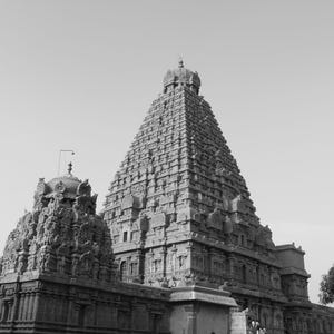 Printable Hindu Temple Poster, Digital, UNESCO Heritage site,Tanjore Temple Art, Printable poster, Hindu Temple decor, Hindu wedding gift