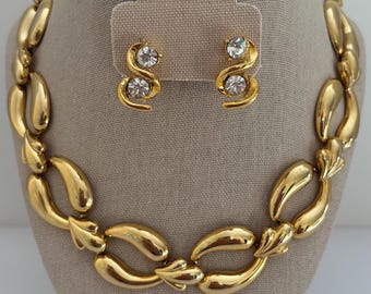 Chunky Gold Link Collar  Necklace and Rhinestone Earrings Set