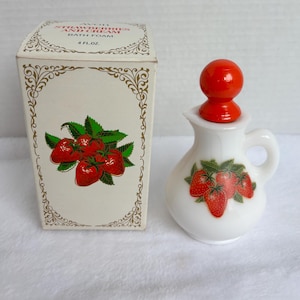 Avon Strawberries and Cream Bubble Bath Pitcher Vintage 1970’s