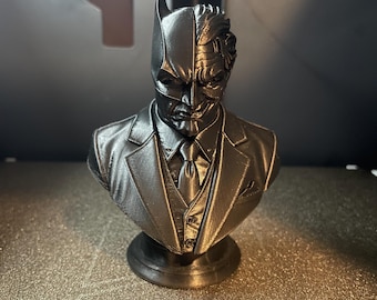 Batman and Joker Split Face Bust, Dual Face 3D Printed Statue, Two-Face Style Dark Knight Villain Sculpture, DC Comics Fan Art Collectible