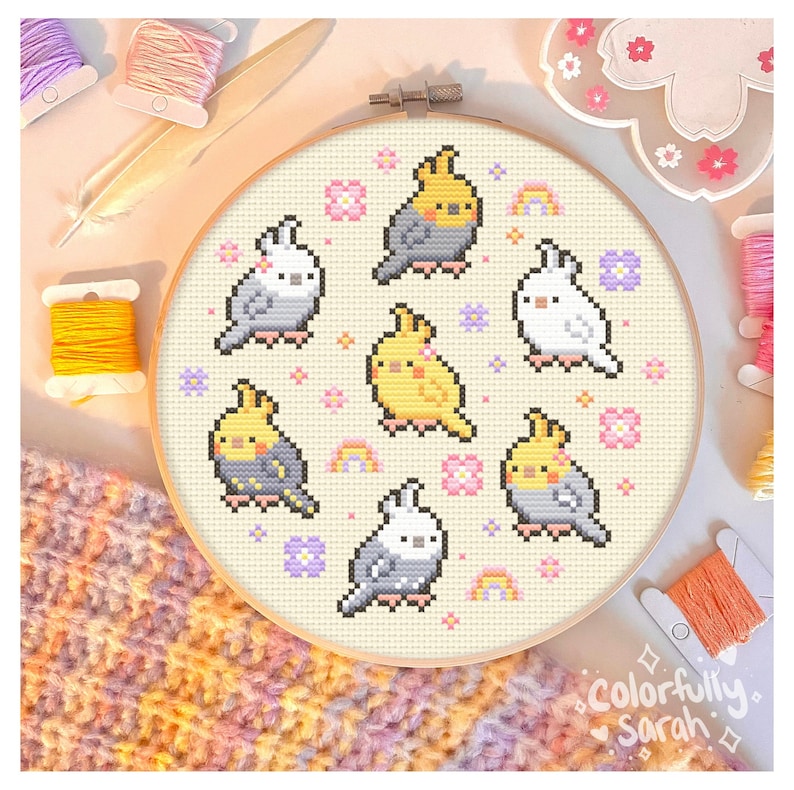 Korsstygnsmönster med groovy spring-cockatiel, sällskapsfåglar, pastell, blommor, hippie, lutino-cockatiel, grå, regnbåge, enkel PDF-nedladdningsbar bild 1