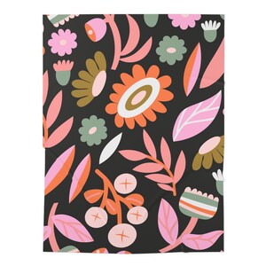 Vibrant Retro Floral Baby Blanket: Soft Nursery Decor, Travel Swaddle, Playmat Gift for Newborns