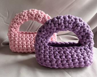 CROCHET PATTERN: Mini Handbag, perfect for beginners- PDF file with pictures