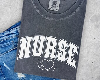 Neutral Nurse Shirt, Varsity Summer Nurse Tee, Pepper RN Shirt, Unisex Night Shift Crew Shirt, Comfort Colors Registered Nurse T Shirt