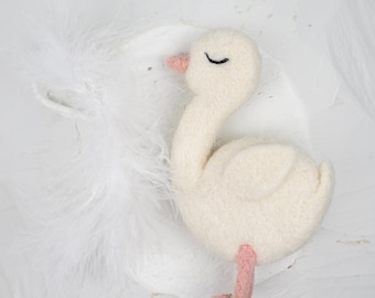 Wollfilz Schwan + Feder STIRNBAND Set, Neugeborenen Fotografie Requisite, gefilzte Tiere, Baby Foto Requisiten, Stofftiere, süße Tiere
