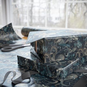 Geschenkpapier Oktopus: Stimmungsvolle maritime Geschenkverpackung Bild 1