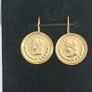 Boucles d'oreilles à crochet en or vermeil avec médaillon d'inference souveraine en argent sterling 925 Massif fait à la main avec disque