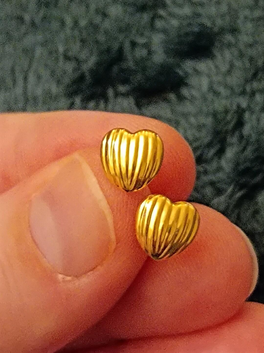 アクセサリー STUDIO SEVEN Caution Heart Earring Gold il_1080xN.4878934201_iuf6.jpg