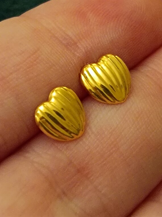 アクセサリー STUDIO SEVEN Caution Heart Earring Gold il_1080xN.4878934201_iuf6.jpg