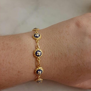 Beautiful Goldplated Silver Filigree Bracelet Handpainted Floral Design Caramujo Portuguese Traditional Filigree Enamel Jewelry for Her Gift