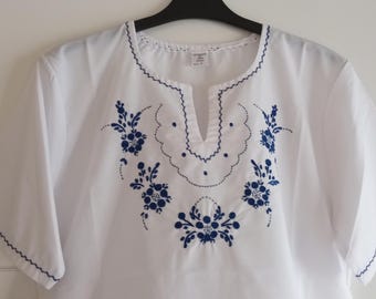 Blusa de Algodão Bordada à Mão Tamanho L Portugal Roupas Folclóricas Regionais da Região do Minho Blusa Folclórica Tradicional Viana do Castelo Bonito Presente