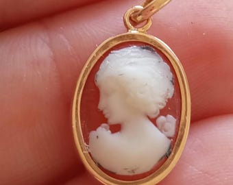 Solid Gold Cameo Pendant Vintage Cameo Medallion Gold 800 Handmade in Portugal Jewels 19.2 Carats Gold Restored Jewellery Gift Camée Or 18KT