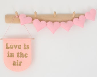 Bannière de la Saint-Valentin, tout ce dont vous avez besoin est un drapeau en feutre d'amour, une bannière de citation personnalisée, une décoration de la Saint-Valentin, un cadeau personnalisé pour la Saint-Valentin.