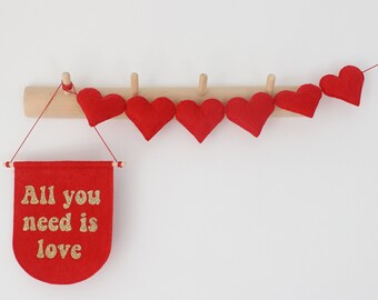 Bannière de la Saint-Valentin, tout ce dont vous avez besoin est un drapeau en feutre d'amour, une bannière de citation personnalisée, une décoration de la Saint-Valentin, un cadeau personnalisé pour la Saint-Valentin.