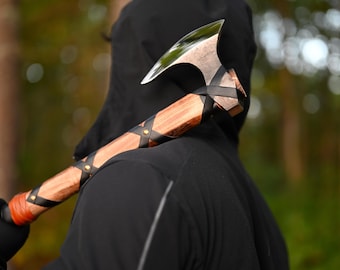 Hache Ragnar, hache de style viking en acier au carbone avec étui en cuir, manche au point de croix, cadeau pour lui, cadeau d'anniversaire, cadeau d'anniversaire.