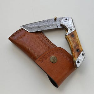 Handforged Damascus Steel 7.5-Inch Folding Pocket Knife for Camping and Outdoors, Gift for him on Anniversary.