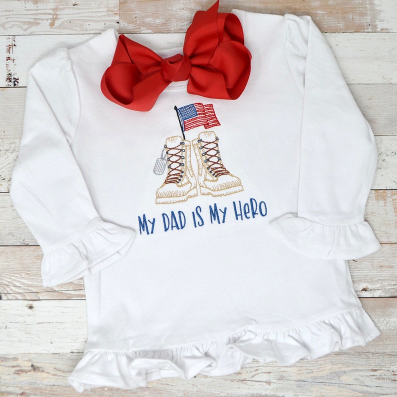 Memorial Day Shirt For Kids / Personalized Veteran's Day Tee / Patriotic Outfit / Daddy Is My Hero Embroidery / Sketch Design bild 2