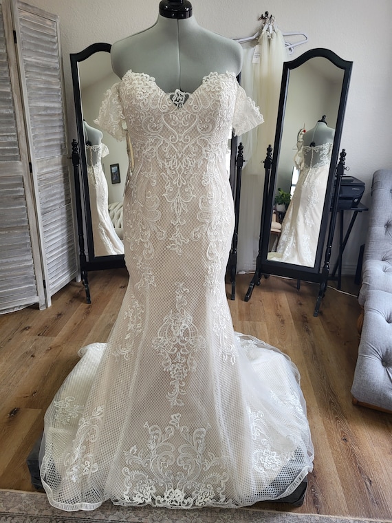 Buy Maggie Sottero, Elin - Fit N Flare Wedding Dress, off the Shoulder  Sleeves, Strapless in Ivory Over Nude Online in India - Etsy