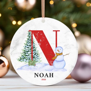 Adornos con nombre y letras de muñeco de nieve personalizados para árbol de Navidad 2024 * Los mejores regalos con nombre para bebés, niños, amigos y familiares 2024 Árbol de Navidad personalizado
