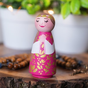 St. Elizabeth Peg Doll, Hand-Painted Catholic Saint Toy for Kids | Gift for Baptism, Confirmation, Home Altar Décor