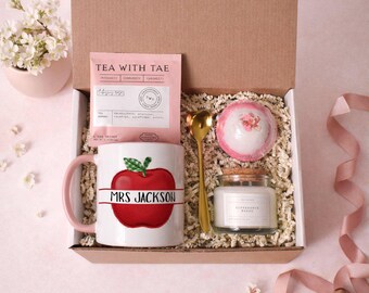 Personalized Teacher Gift Set, Thank You Teacher. Mug Candle and Bath Bomb, End of Year Appreciation Gift, Custom Mentor Present