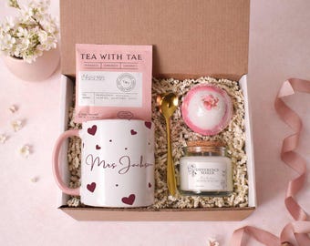 Personalized Teacher Gift Set, Thank You Teacher. Mug Candle and Bath Bomb, End of Year Appreciation Gift, Custom Mentor Present