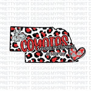 Könnte beinhalten: Ein rotes und schwarzes Leopardenmuster-Design des Bundesstaates Nebraska mit den Worten "Coyotes My Pretty Spirit Potter-Dix" in roter Schrift. Ein rotes Herz mit einem Kojoten darin befindet sich in der unteren rechten Ecke.