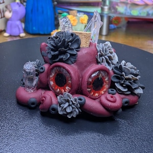Squiddle Guy! Small octopus/squid wish jar - Crimsonly Gothic