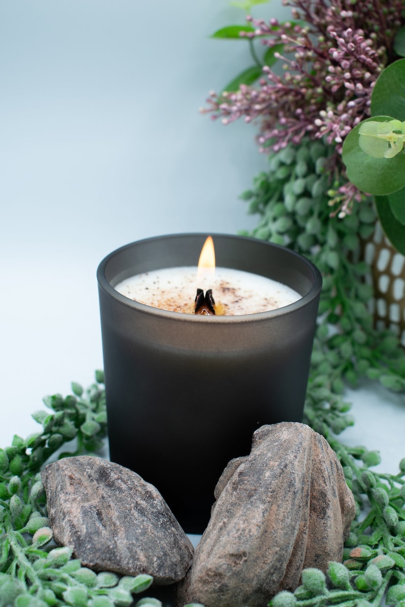 The Everyday Magic Candle Black image 3