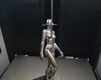 Het Sorayama-beeld van The Weeknd uit 2026
