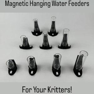The Original Jumping Spider Water Station hangende magnetische waterafvoer voor vogelspinnen, bidsprinkhanen en boominsecten **GEUPGRADE SERIE**