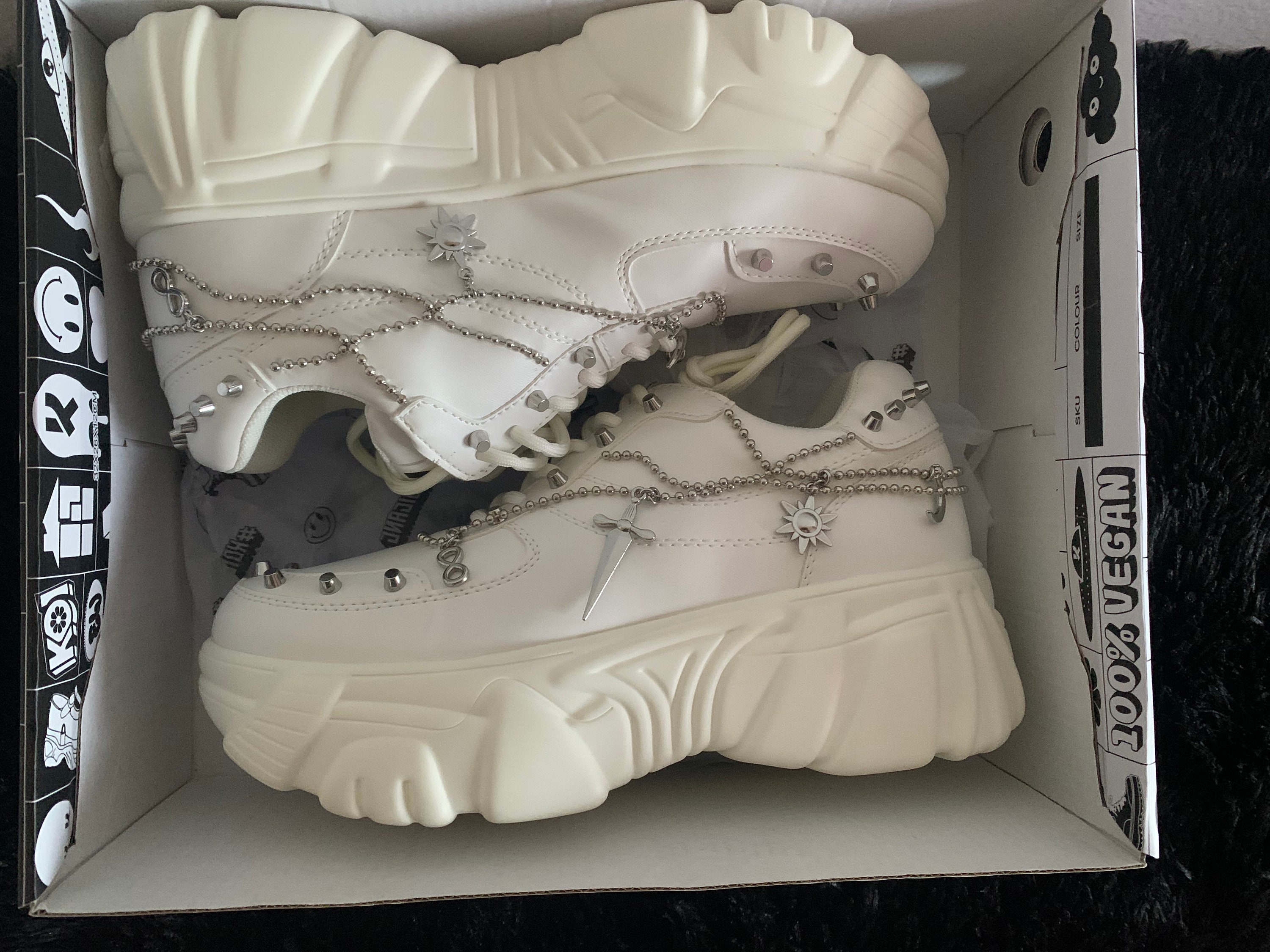 Chunky white shop 9s platform sneakers