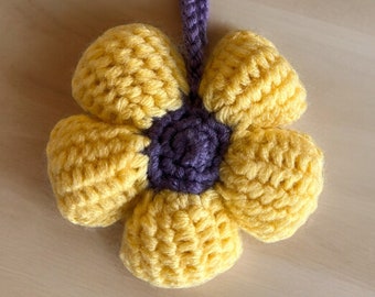Handmade daisy accessories