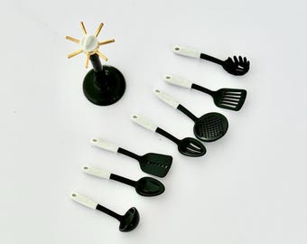1: 6 Scale Miniature Kitchen 8PC Utensil Set W/Stand