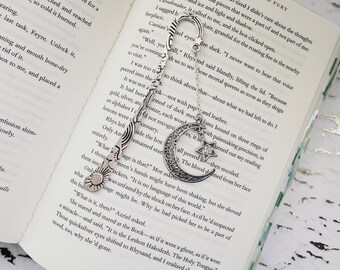 Crescent Moon Bookmark, metal bookmark, cute bookmark, fantasy bookmark, ACOTAR bookmark, Hook bookmark, Book Lover Gift Idea, Moon Lover