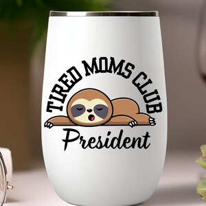Mãe Sarcástica Svg Vida Engraçada de Mãe Svg Clube das Mães Cansadas Svg Cansada como Mãe Svg Camiseta de Mãe Atrevida Svg Dia das Mães Svg Humor de Mãe na Moda Svg