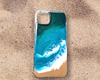 Handmade Resin Ocean Wave Phone Case: Beach Art