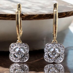 Clover earring/ diamond earring 14 carat yellow gold/ tight earring/ tight diamond earring/ Valentine&#39;s Day gift for her. Gift for  woman.