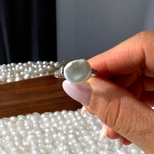 Pearl ring with diamonds. 14k white gold. Rings for women. Promise ring. Unique 14k pearl ring. Gold engagement ring. Proposal ring for her